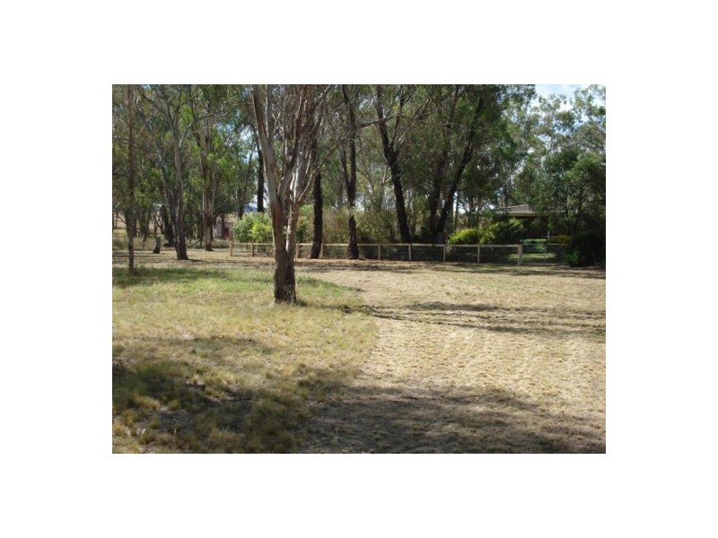 5 Burgmanns Lane, Tamworth NSW 2340