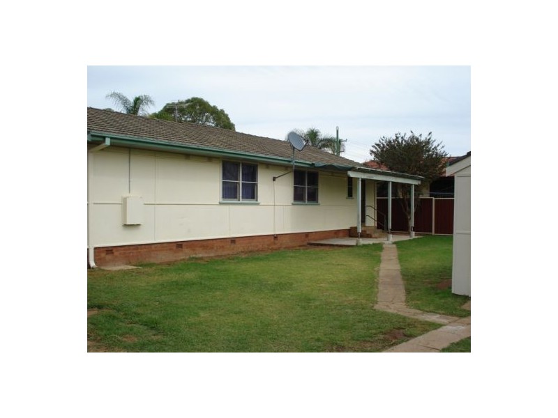 13 Northview Street, Tamworth NSW 2340