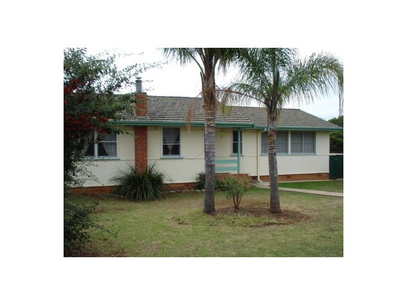 13 Northview Street, Tamworth NSW 2340