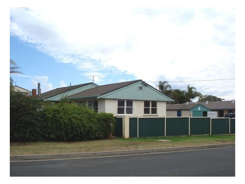 13 Northview Street, Tamworth NSW 2340