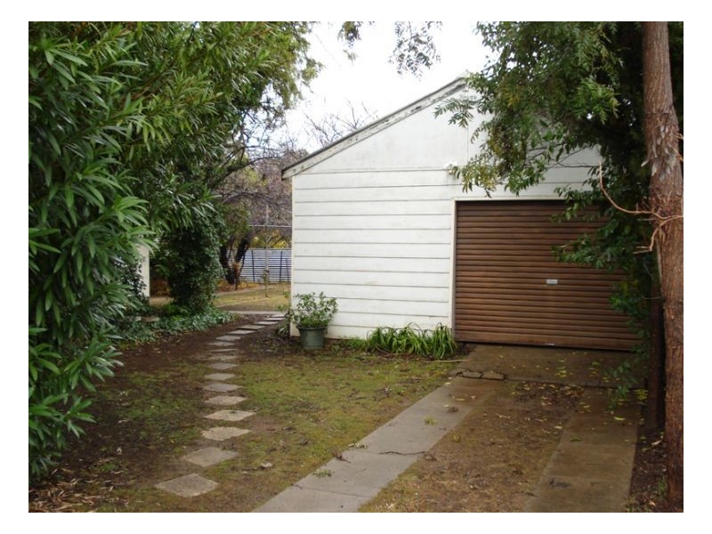 25 Kathleen Street, Tamworth NSW 2340