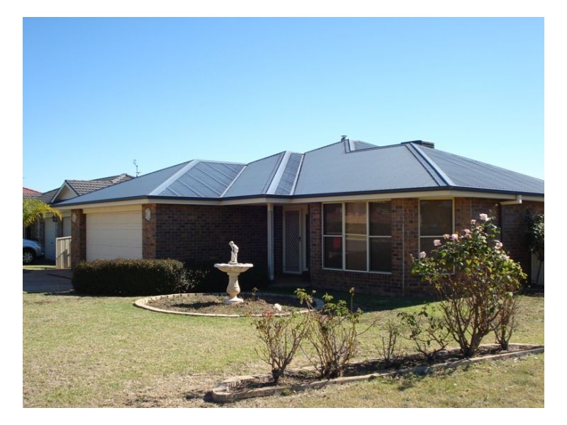 93 Morilla Street, Tamworth NSW 2340