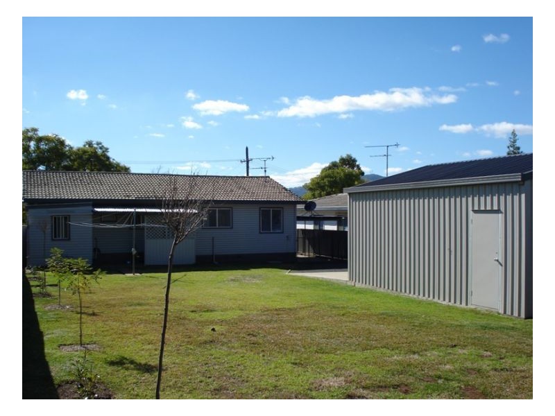 13 Warren Street, Tamworth NSW 2340