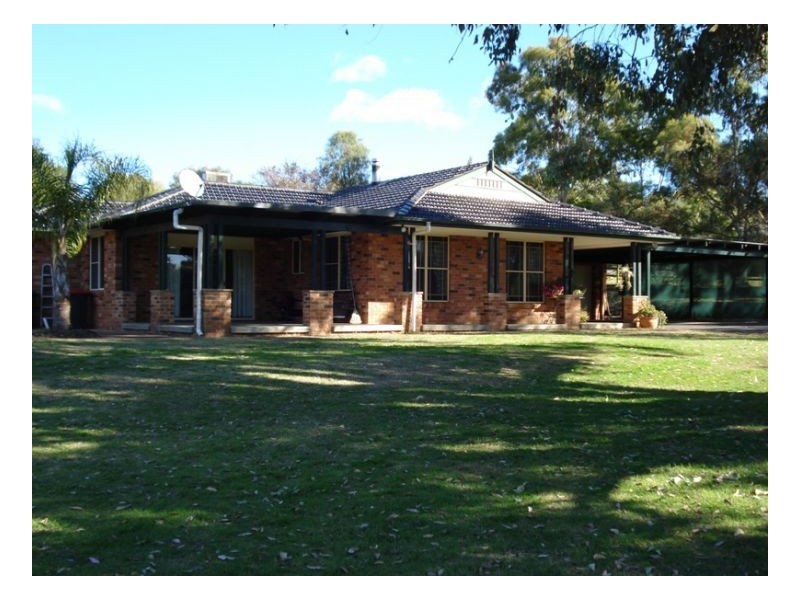 8 Pages Lane, Kingswood NSW 2340