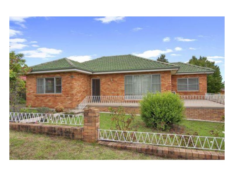 6 Reservoir Street, Tamworth NSW 2340