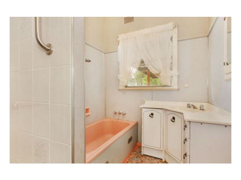 6 Reservoir Street, Tamworth NSW 2340