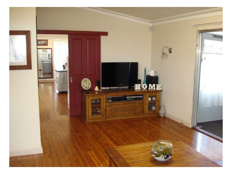 18 Diane Street, Tamworth NSW 2340