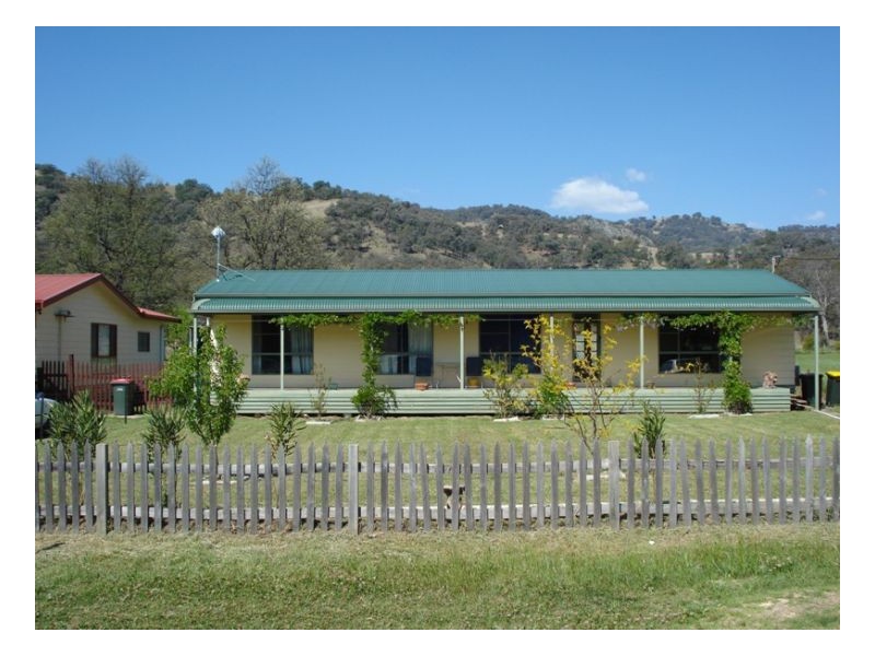 12 Duncan Street, Woolomin NSW 2340