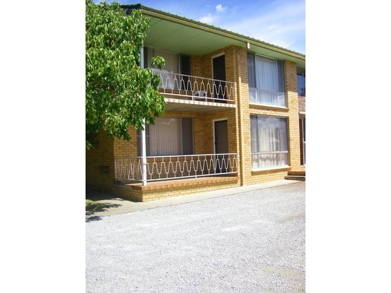 4/11 Burilla Street, Tamworth NSW 2340