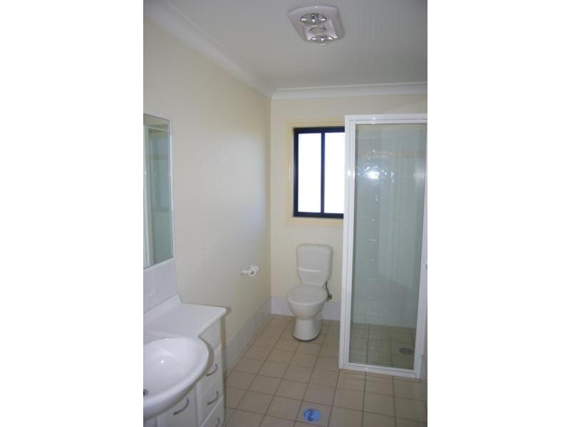 4/345 Armidale Road, Tamworth NSW 2340