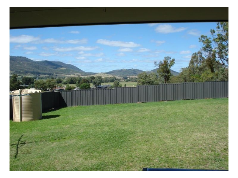 26 Leonora Crescent, Kootingal NSW 2352