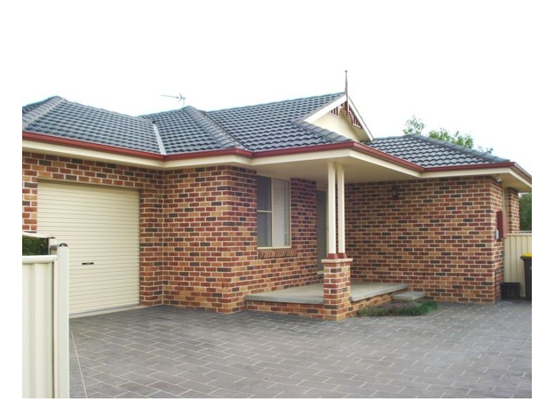 8A Merrinee Place, Tamworth NSW 2340