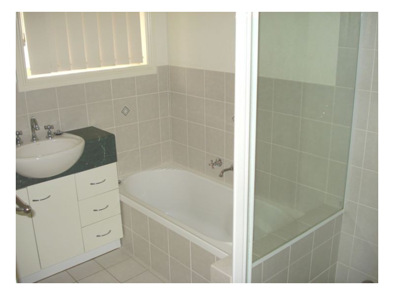 8A Merrinee Place, Tamworth NSW 2340