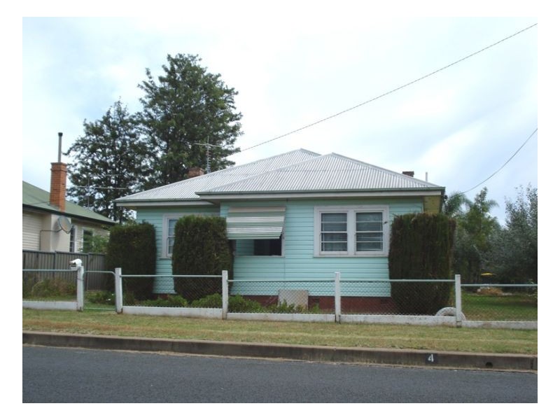 4 Edward Street, Tamworth NSW 2340