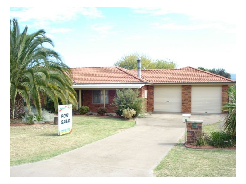 37 Carinya Avenue, Manilla NSW 2346