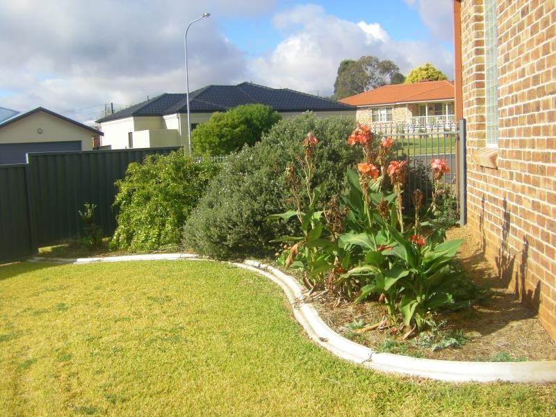 2 Alanor Place, Calala NSW 2340
