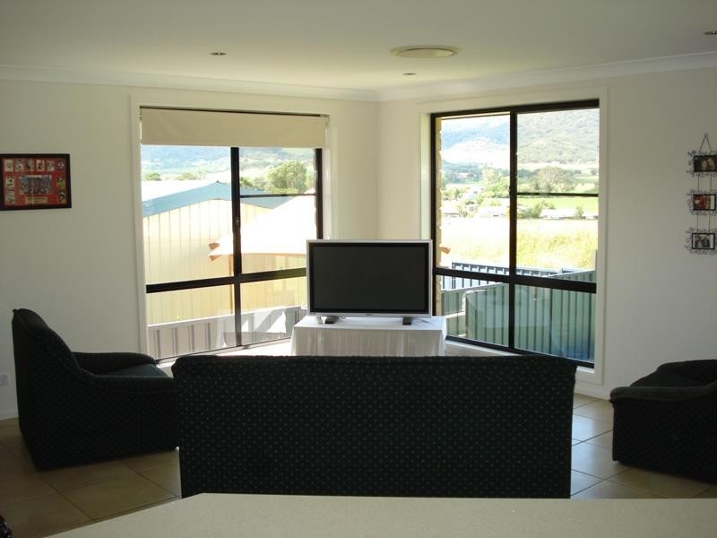 26 Leonora Crescent, Kootingal NSW 2352