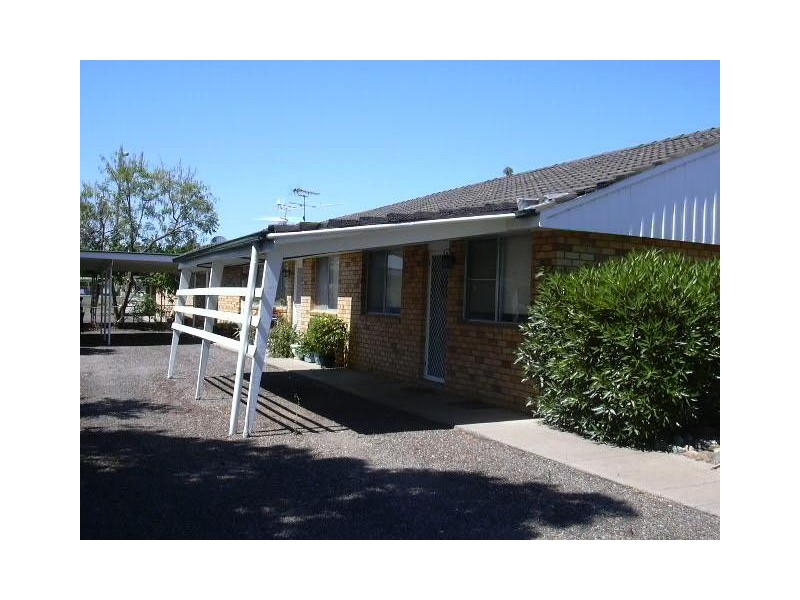 2/22 LAROOL STREET, Tamworth NSW 2340