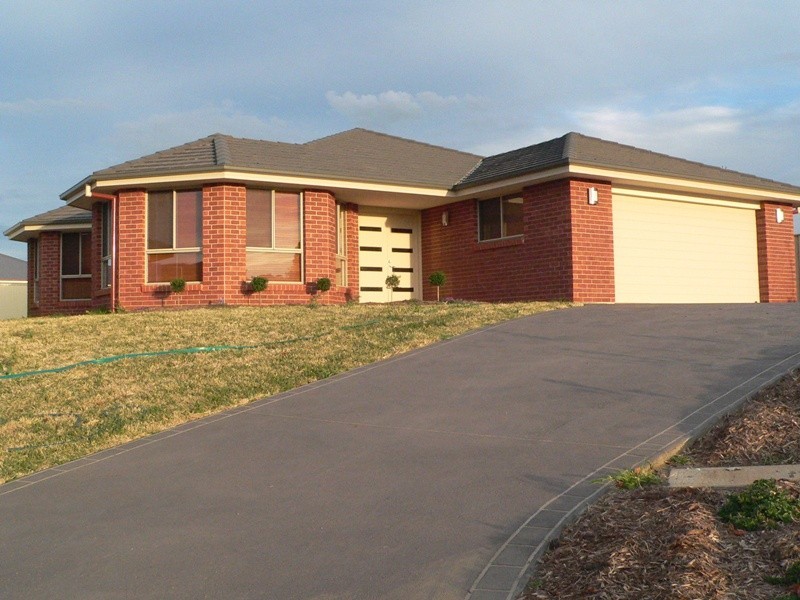 25 Hibiscus way, Tamworth NSW 2340