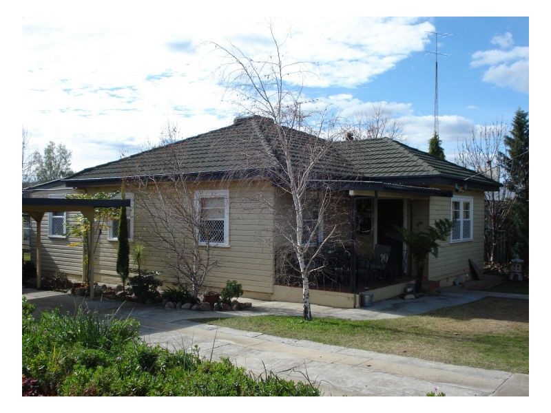 20 Robyn Street, Tamworth NSW 2340