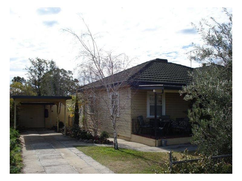 20 Robyn Street, Tamworth NSW 2340