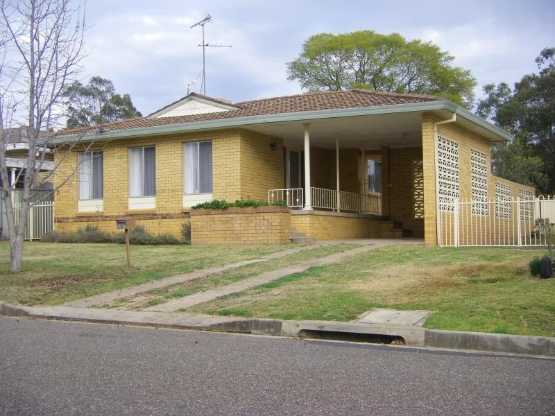 6 Doonba Street, Tamworth NSW 2340