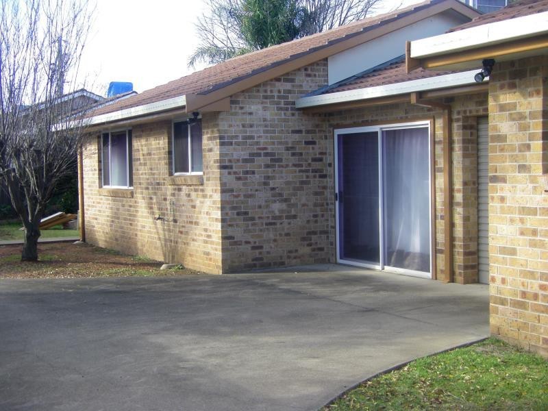 2/78 Marius Street, Tamworth NSW 2340