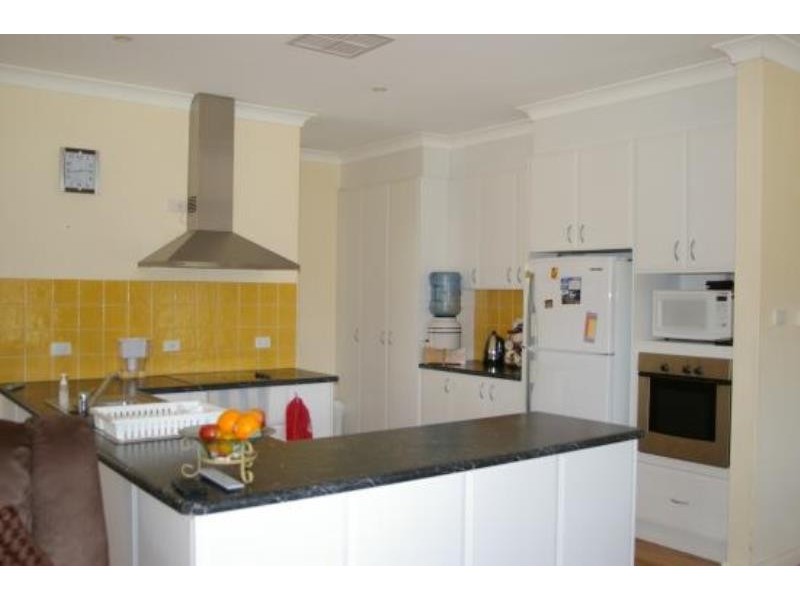 33 Glengarvin  drive, Oxley Vale NSW 2340