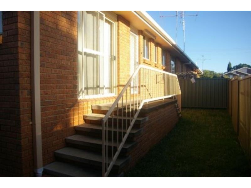 3/6 Cowper Close, Tamworth NSW 2340