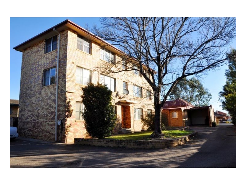 60 Crown Street, West Tamworth NSW 2340