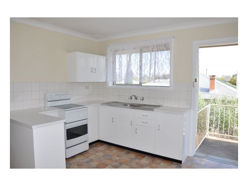 2 Edward Street, Tamworth NSW 2340