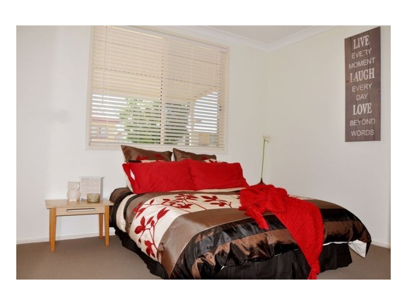 4 Laurel Street, Kootingal NSW 2352