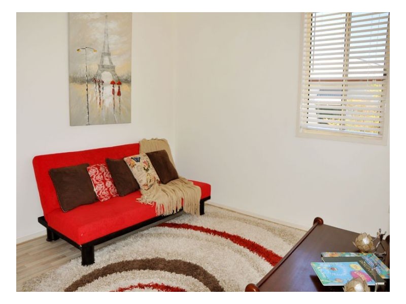 4 Laurel Street, Kootingal NSW 2352