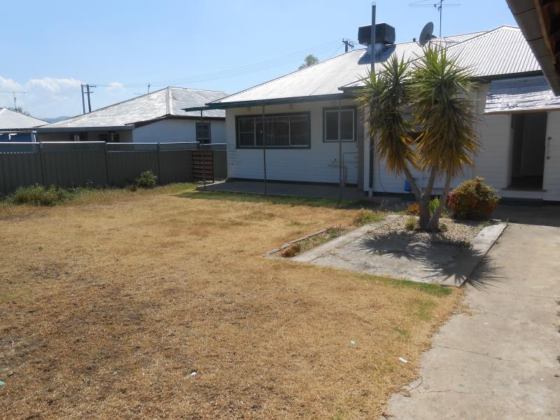 10 Melrose Street, Tamworth NSW 2340