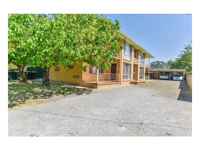 11 Burilla Street, Tamworth NSW 2340