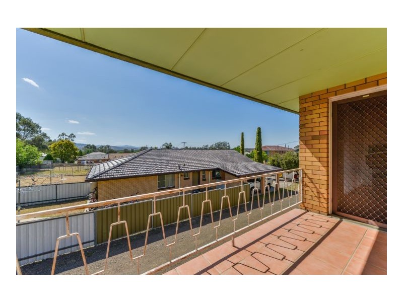 11 Burilla Street, Tamworth NSW 2340