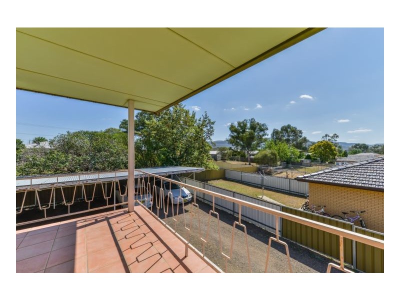 11 Burilla Street, Tamworth NSW 2340