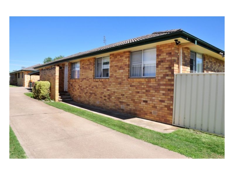 1/22 Olive Lane, Tamworth NSW 2340