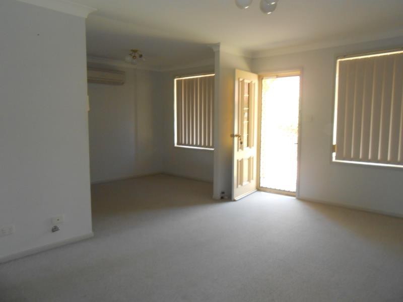 1/15 Charles Coxon Close, Tamworth NSW 2340