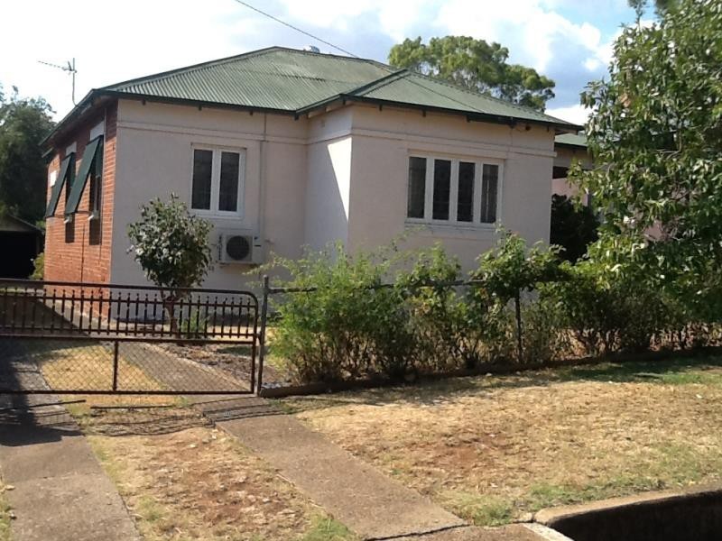 46 Roderick Street, Tamworth NSW 2340