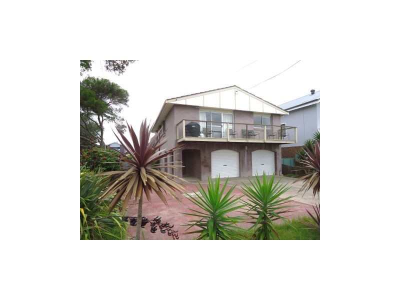 50 Greenway Rd, Callala Beach NSW 2540