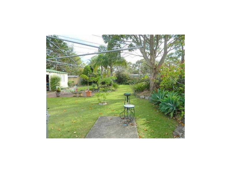 40 Osterley Ave, Orient Point NSW 2540