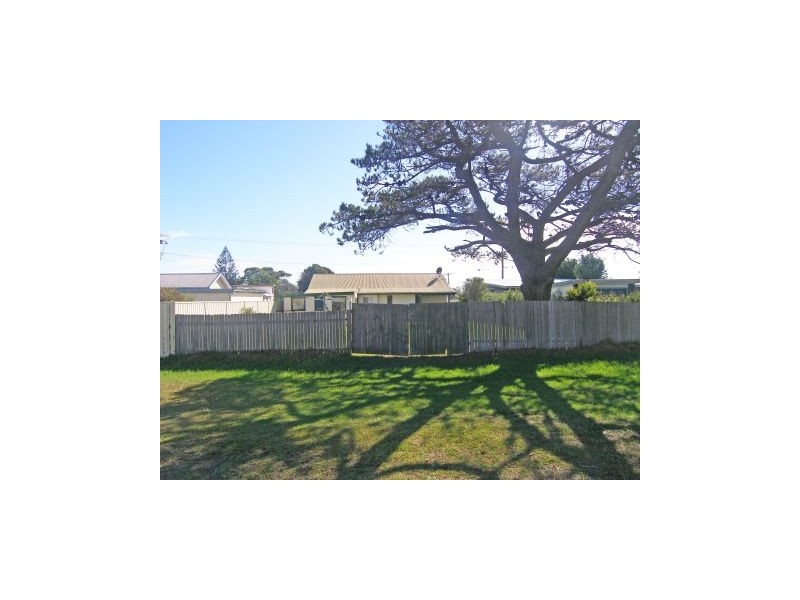 83 Penguins Head Road, Culburra Beach NSW 2540