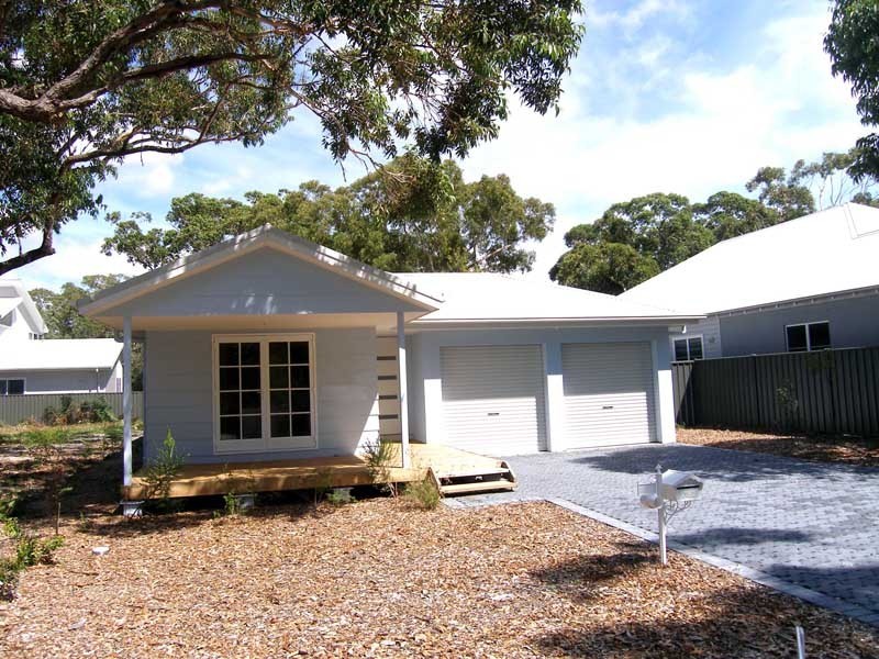 4 Sagewood Row, Callala Beach NSW 2540