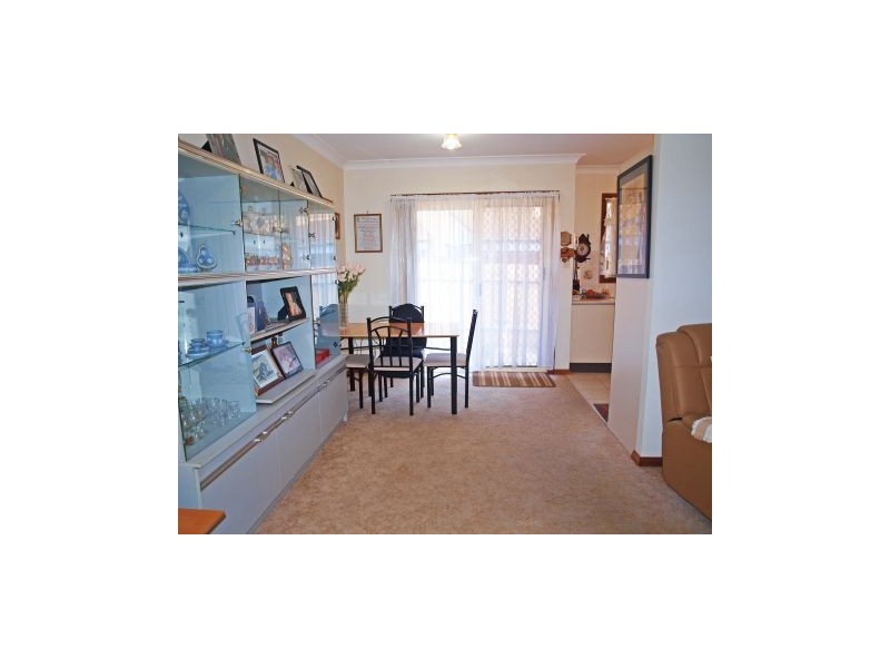 2/11 The Lake Circuit, Culburra Beach NSW 2540