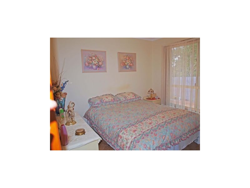 2/11 The Lake Circuit, Culburra Beach NSW 2540