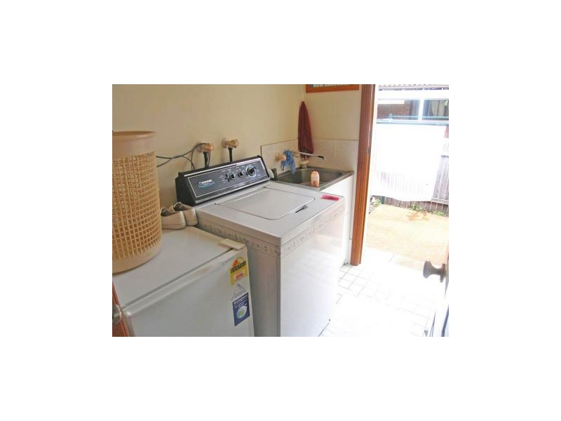 2/11 The Lake Circuit, Culburra Beach NSW 2540