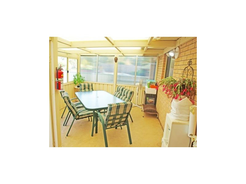 62 Suncrest Ave, Sussex Inlet NSW 2540