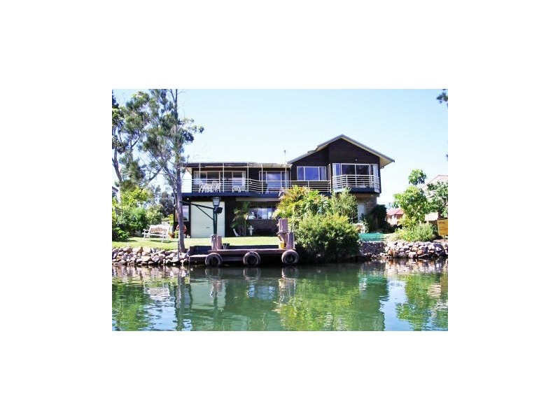 41 Jacobs Drive, Sussex Inlet NSW 2540