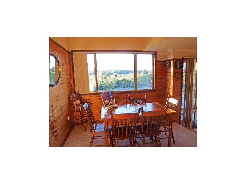 41 Jacobs Drive, Sussex Inlet NSW 2540